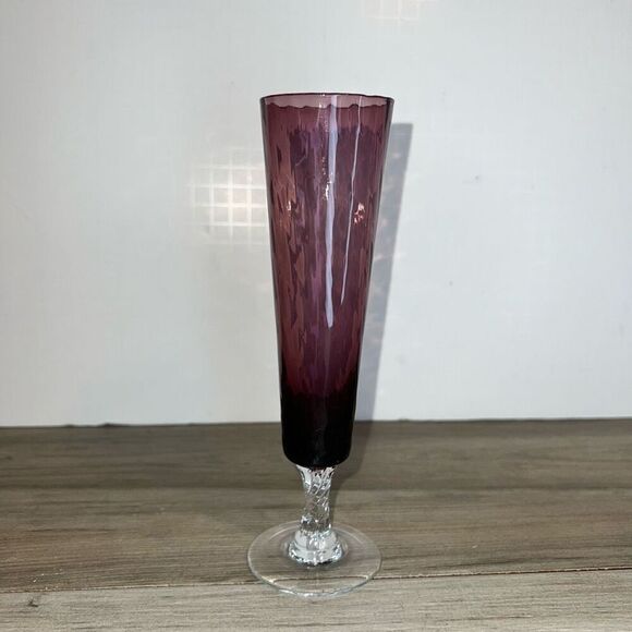 Purple Colored MCM Vintage Glass Bud Vase Clear Footed Stem 8" Tall Twist Stem - Picture 1 of 6